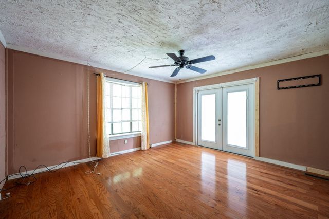 1002 Gillespie Road, Chattanooga, TN 37411