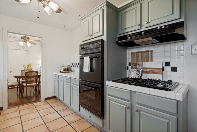 615 Lockwood Drive, Richardson, TX 75080