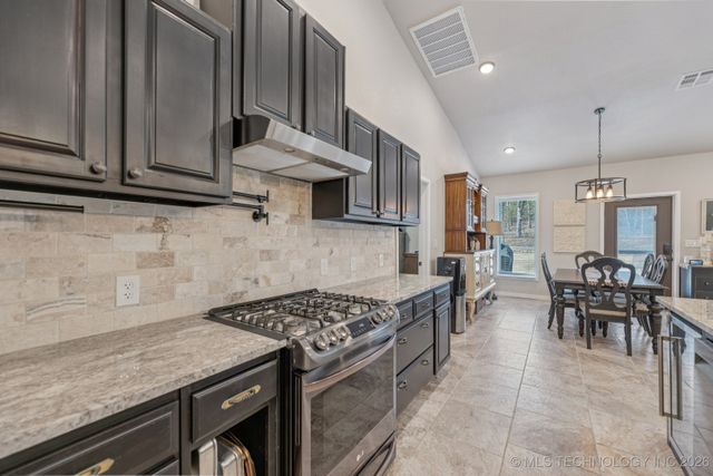 367315 E Country Club Boulevard, Cleveland, OK 74020