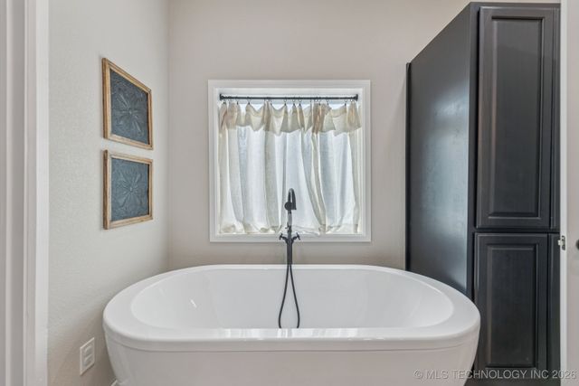 367315 E Country Club Boulevard, Cleveland, OK 74020