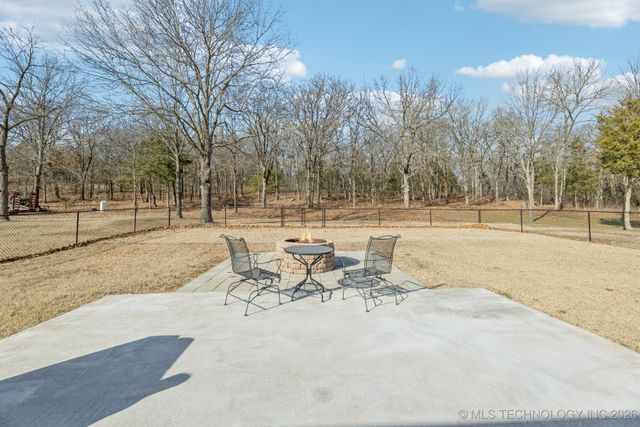 367315 E Country Club Boulevard, Cleveland, OK 74020