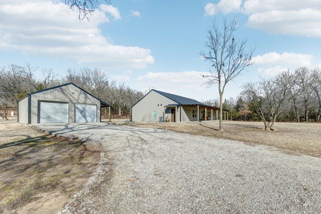 367315 E Country Club Boulevard, Cleveland, OK 74020