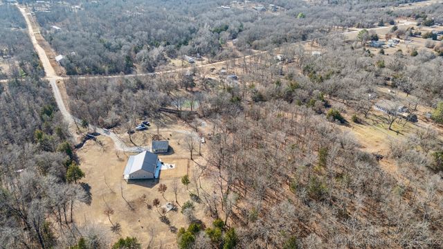 367315 E Country Club Boulevard, Cleveland, OK 74020