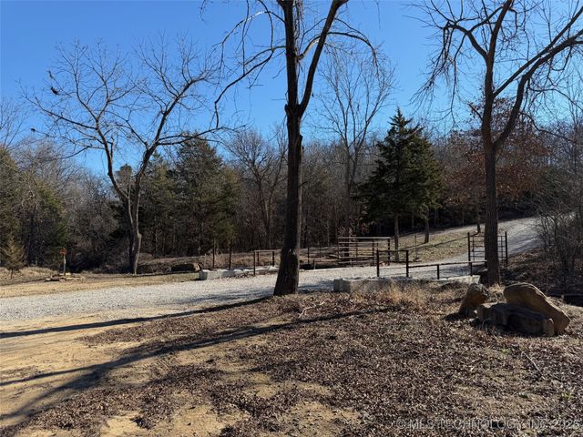 367315 E Country Club Boulevard, Cleveland, OK 74020