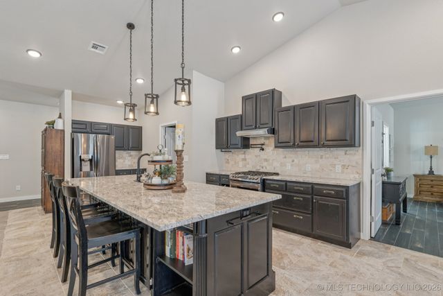 367315 E Country Club Boulevard, Cleveland, OK 74020