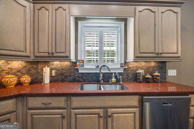 160 Evans Drive, Bogart, GA 30622