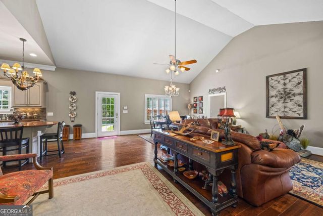 160 Evans Drive, Bogart, GA 30622