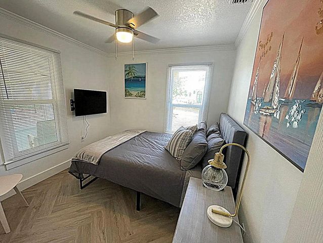 244 IRON AGE STREET, Safety Harbor, FL 34695