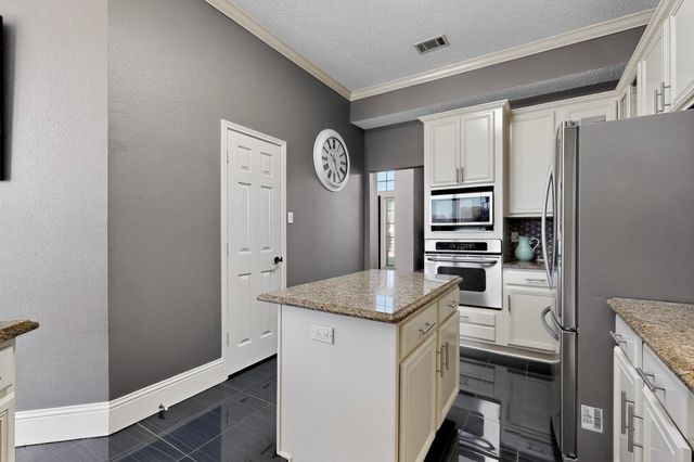 1271 Lone Star Boulevard, Talty, TX 75160