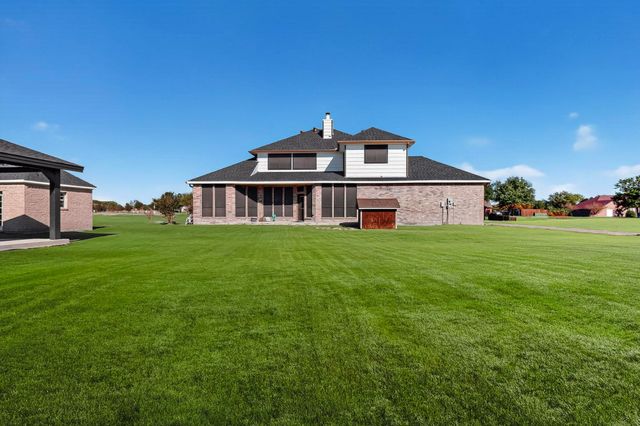 1271 Lone Star Boulevard, Talty, TX 75160