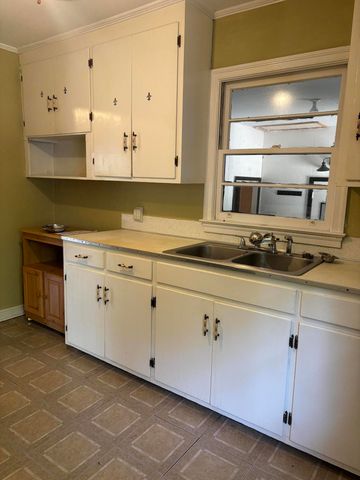 221 Cuttino Road, Sumter, SC 29150