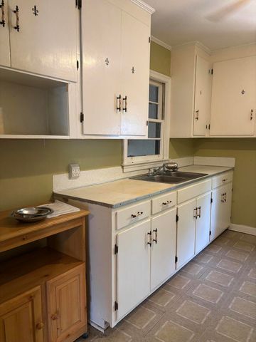 221 Cuttino Road, Sumter, SC 29150
