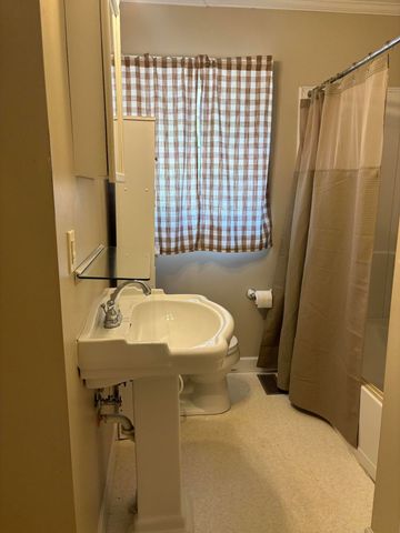 221 Cuttino Road, Sumter, SC 29150