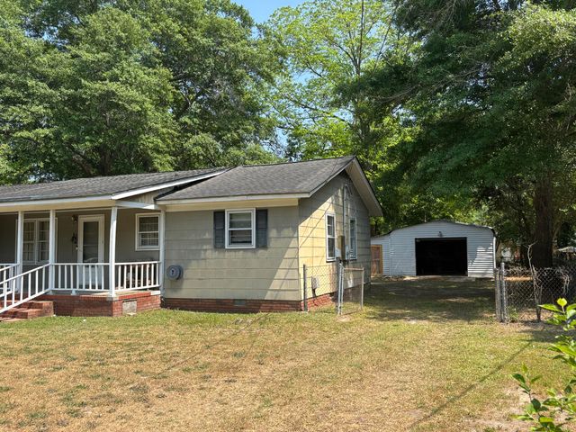 221 Cuttino Road, Sumter, SC 29150