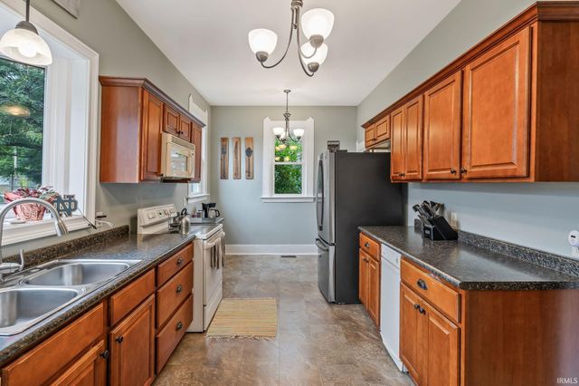 1134 Cherry Street, Huntington, IN 46750