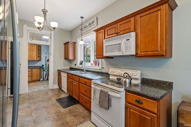 1134 Cherry Street, Huntington, IN 46750