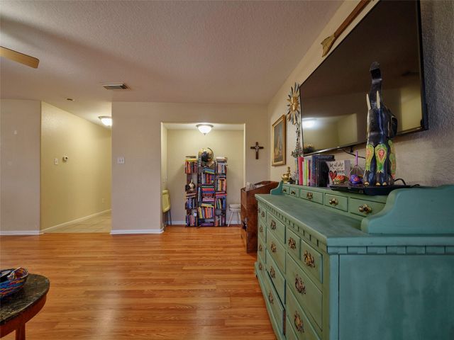 1817 Veranda Drive, West Columbia, TX 77486