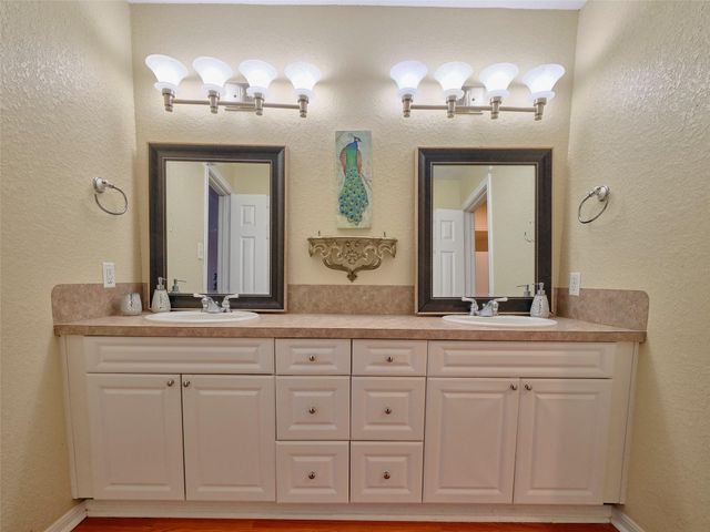 1817 Veranda Drive, West Columbia, TX 77486