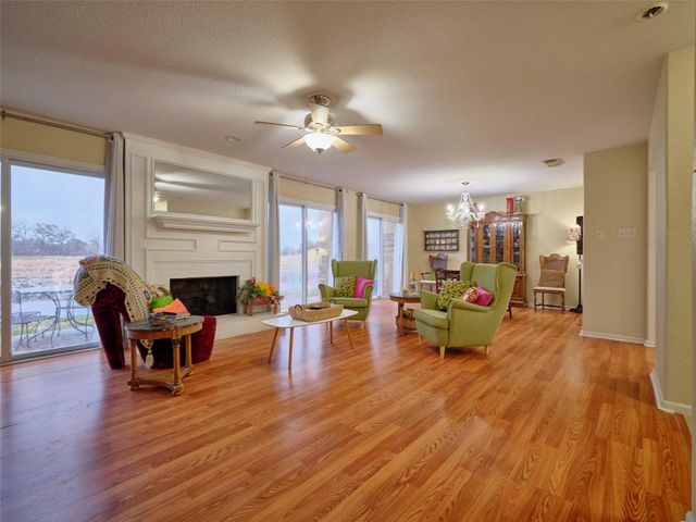 1817 Veranda Drive, West Columbia, TX 77486