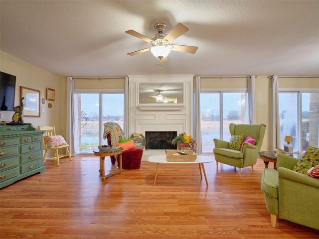 1817 Veranda Drive, West Columbia, TX 77486