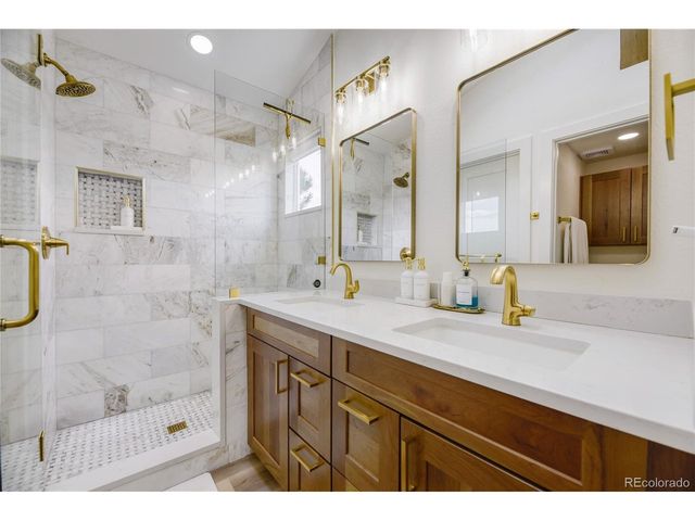 9308 Shadowglen Ct, Highlands Ranch, CO 80126