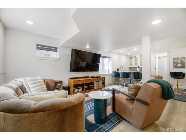 9308 Shadowglen Ct, Highlands Ranch, CO 80126