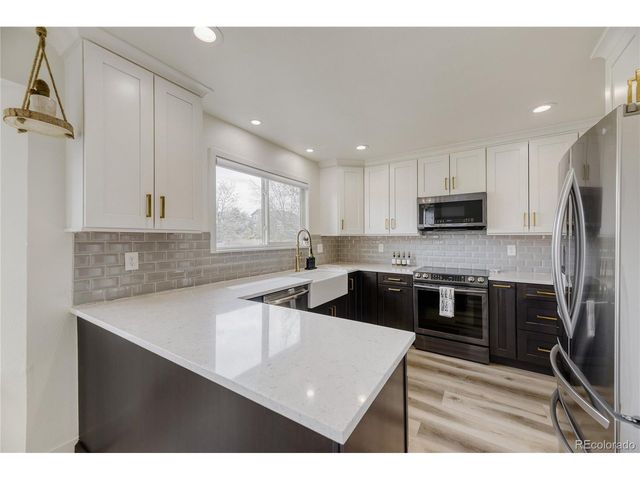 9308 Shadowglen Ct, Highlands Ranch, CO 80126
