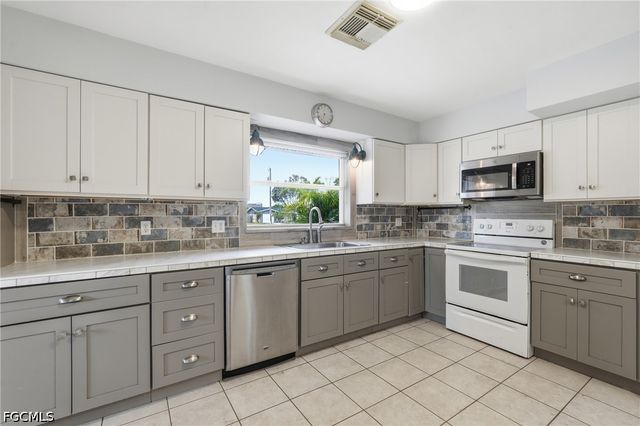 4430 Orange Grove BLVD, North Fort Myers, FL 33903