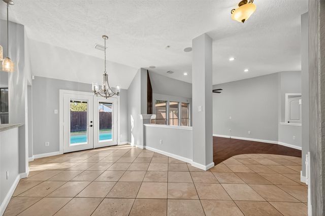8802 Kensington Court, La Porte, TX 77571