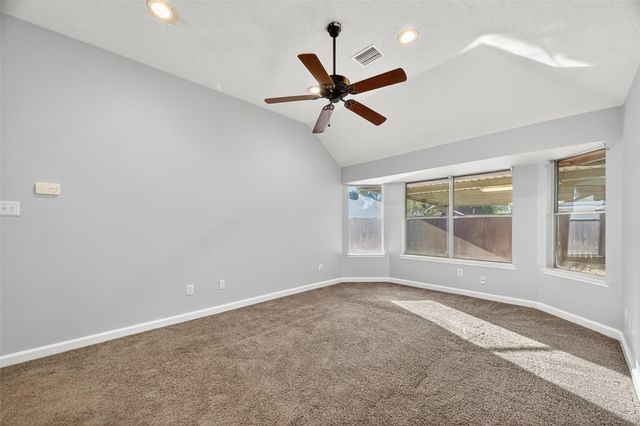 8802 Kensington Court, La Porte, TX 77571