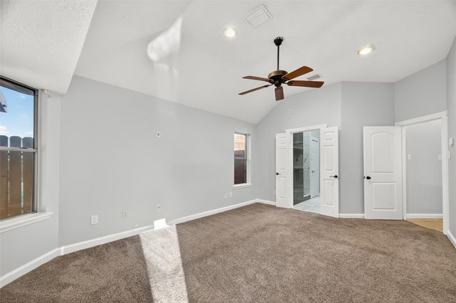 8802 Kensington Court, La Porte, TX 77571