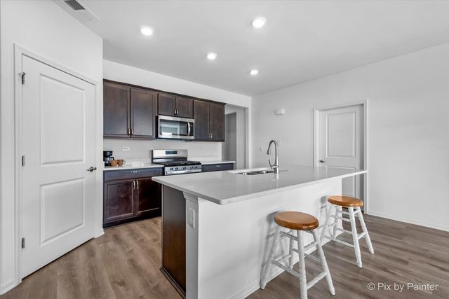 243 Durham Street, North Aurora, IL 60542