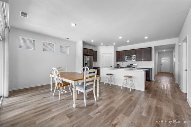 243 Durham Street, North Aurora, IL 60542