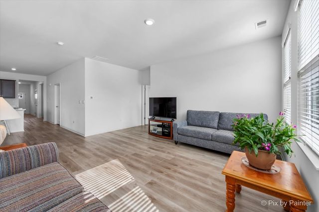 243 Durham Street, North Aurora, IL 60542