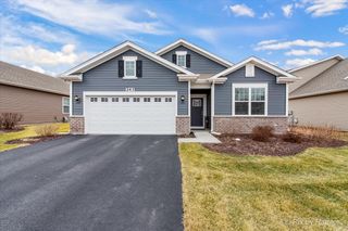 243 Durham Street, North Aurora, IL 60542