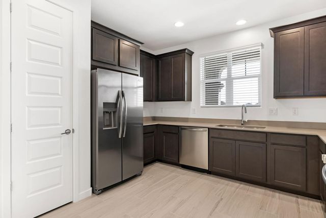 24623 N 164th Drive, Surprise, AZ 85387