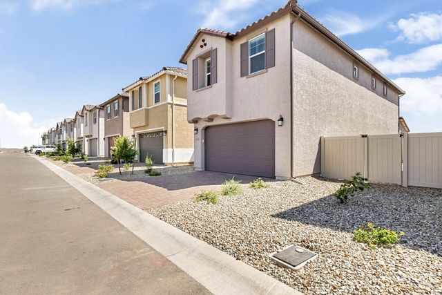 24623 N 164th Drive, Surprise, AZ 85387