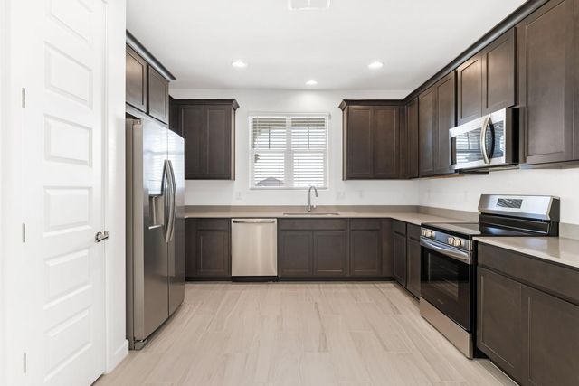 24623 N 164th Drive, Surprise, AZ 85387