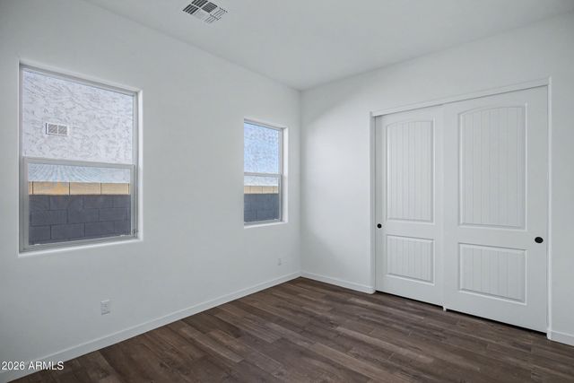 8032 E JUNE Circle, Mesa, AZ 85207