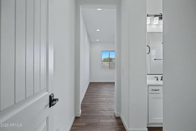 8032 E JUNE Circle, Mesa, AZ 85207