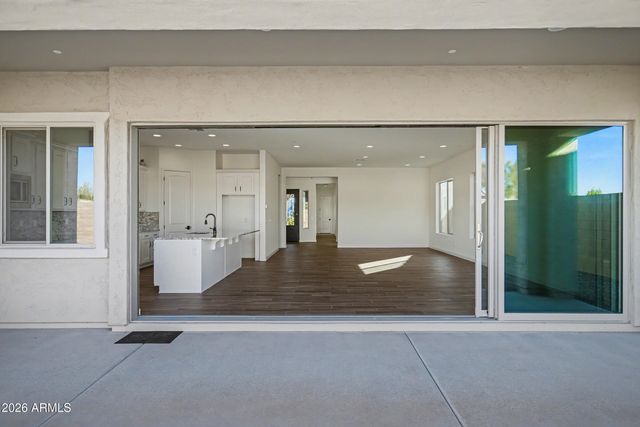 8032 E JUNE Circle, Mesa, AZ 85207