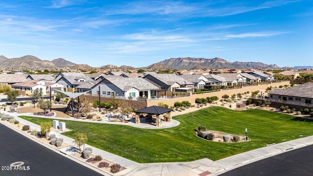 8032 E JUNE Circle, Mesa, AZ 85207