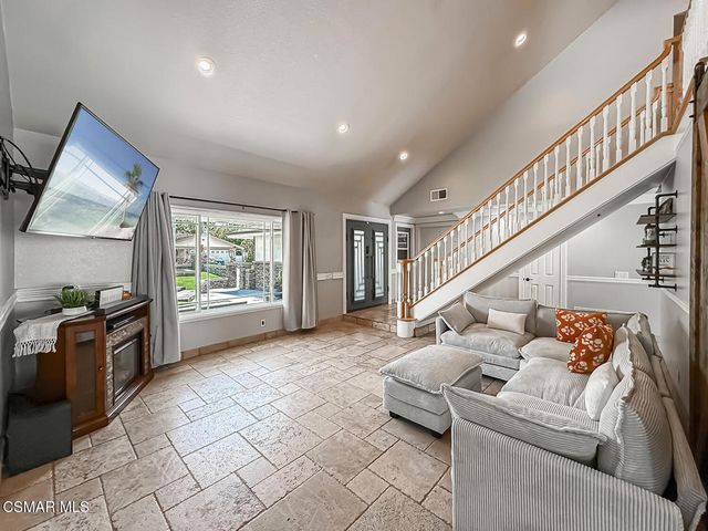 371 Havenside Avenue, Newbury Park, CA 91320