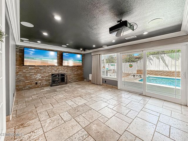 371 Havenside Avenue, Newbury Park, CA 91320