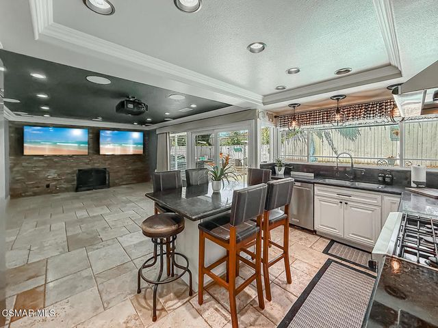 371 Havenside Avenue, Newbury Park, CA 91320