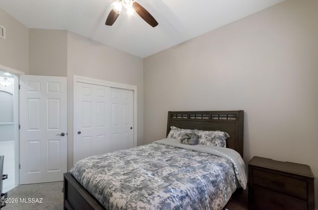 8136 N Night Pony Drive, Tucson, AZ 85743