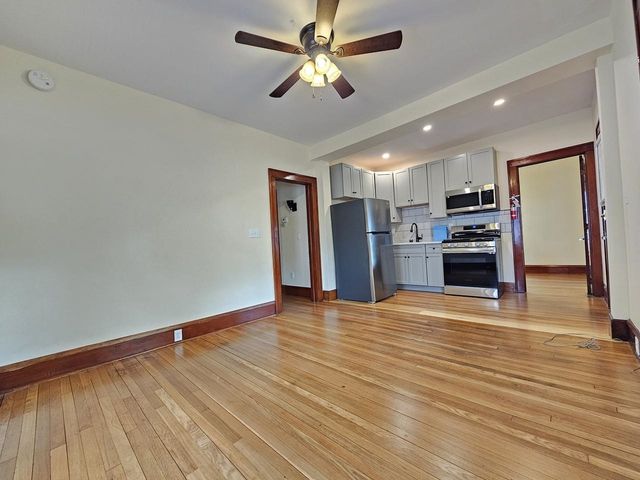 44 Drew Street, Burlington, VT 05401