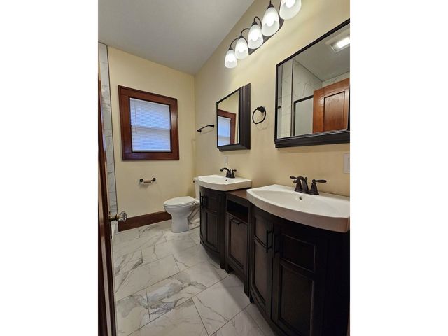 44 Drew Street, Burlington, VT 05401