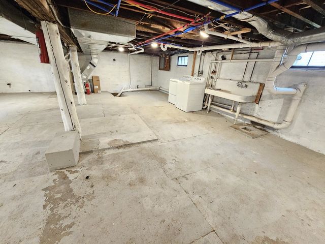 44 Drew Street, Burlington, VT 05401