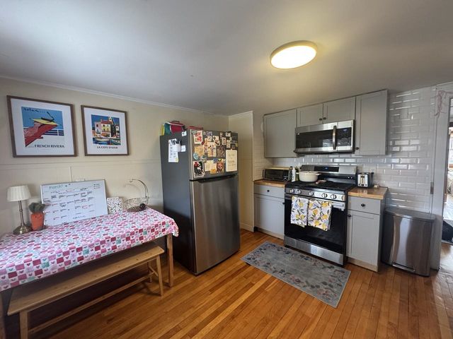 44 Drew Street, Burlington, VT 05401